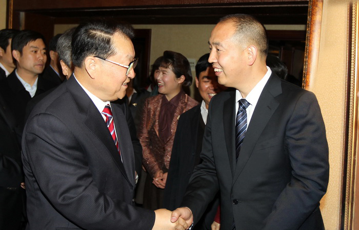 原中央政治局常委李長春在兩會期間會見張全收董事長